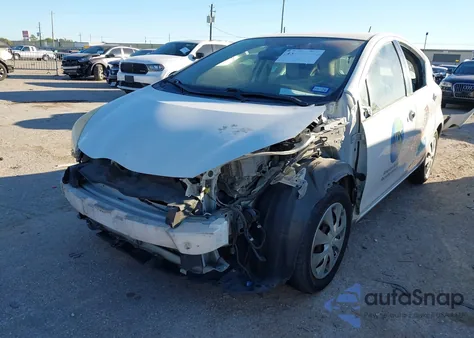 2014 Toyota Prius C One из США, поврежденный, VIN JTDKDTB33E1060703